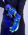 Reusch Attrakt DUO