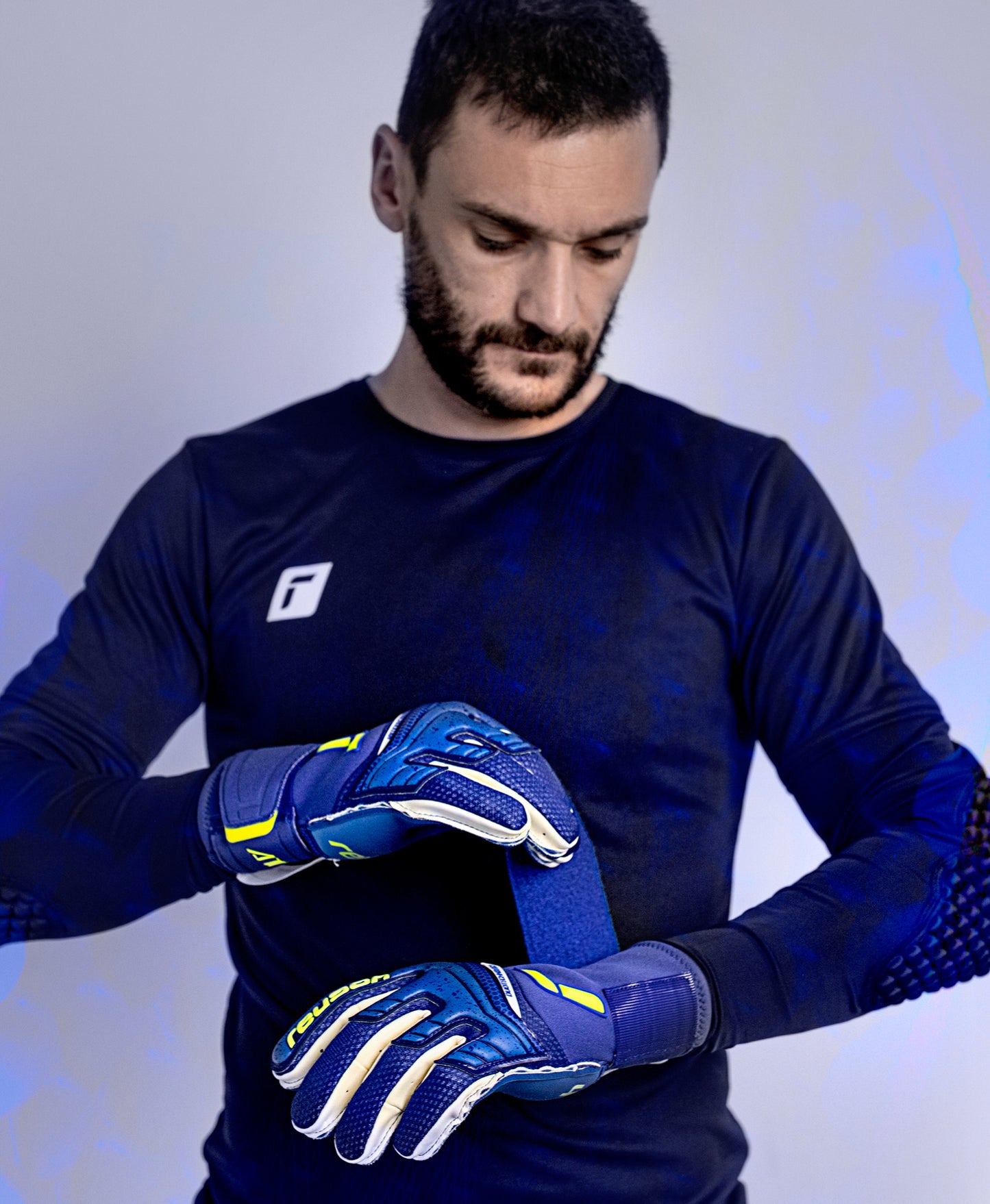 Reusch Attrakt DUO