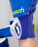 Reusch Attrakt DUO
