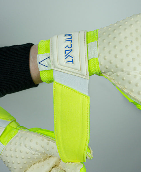 Reusch Attrakt Freegel Speedbump ORTHO-TEC 22'*